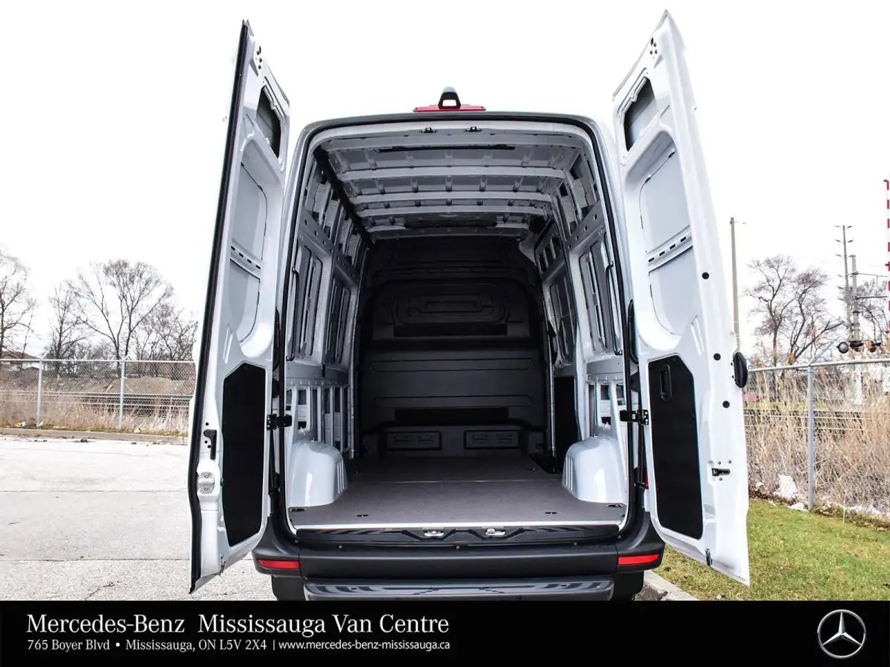 Mercedes-Benz Sprinter снимка Mercedes-Benz Sprinter
