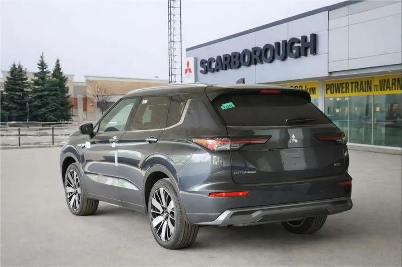 Mitsubishi Outlander снимка Mitsubishi Outlander