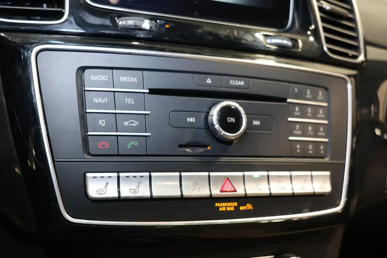Mercedes-Benz GLS снимка Mercedes-Benz GLS