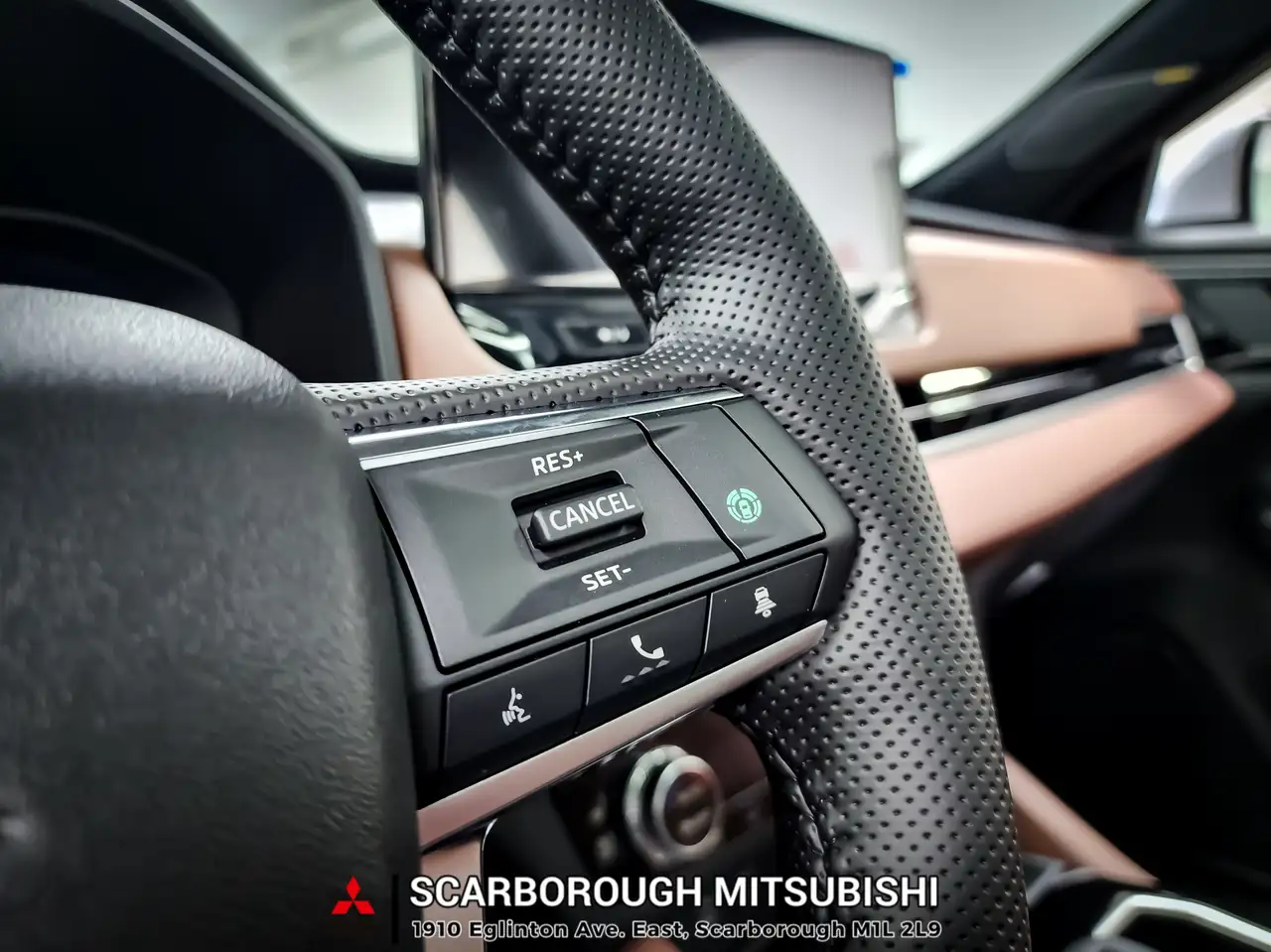 Mitsubishi Outlander снимка Mitsubishi Outlander