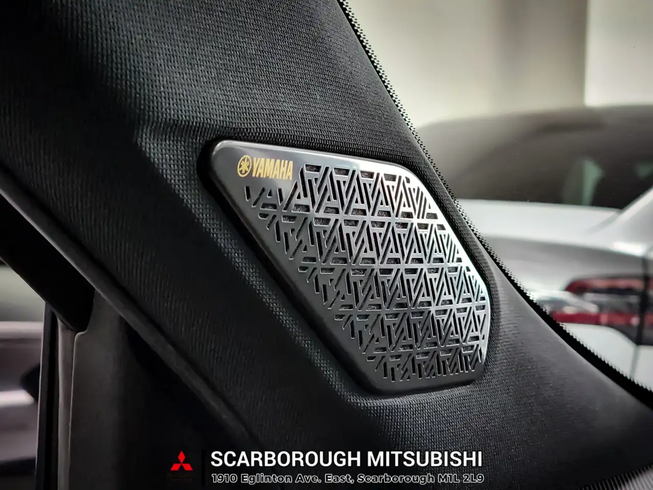 Mitsubishi Outlander снимка Mitsubishi Outlander
