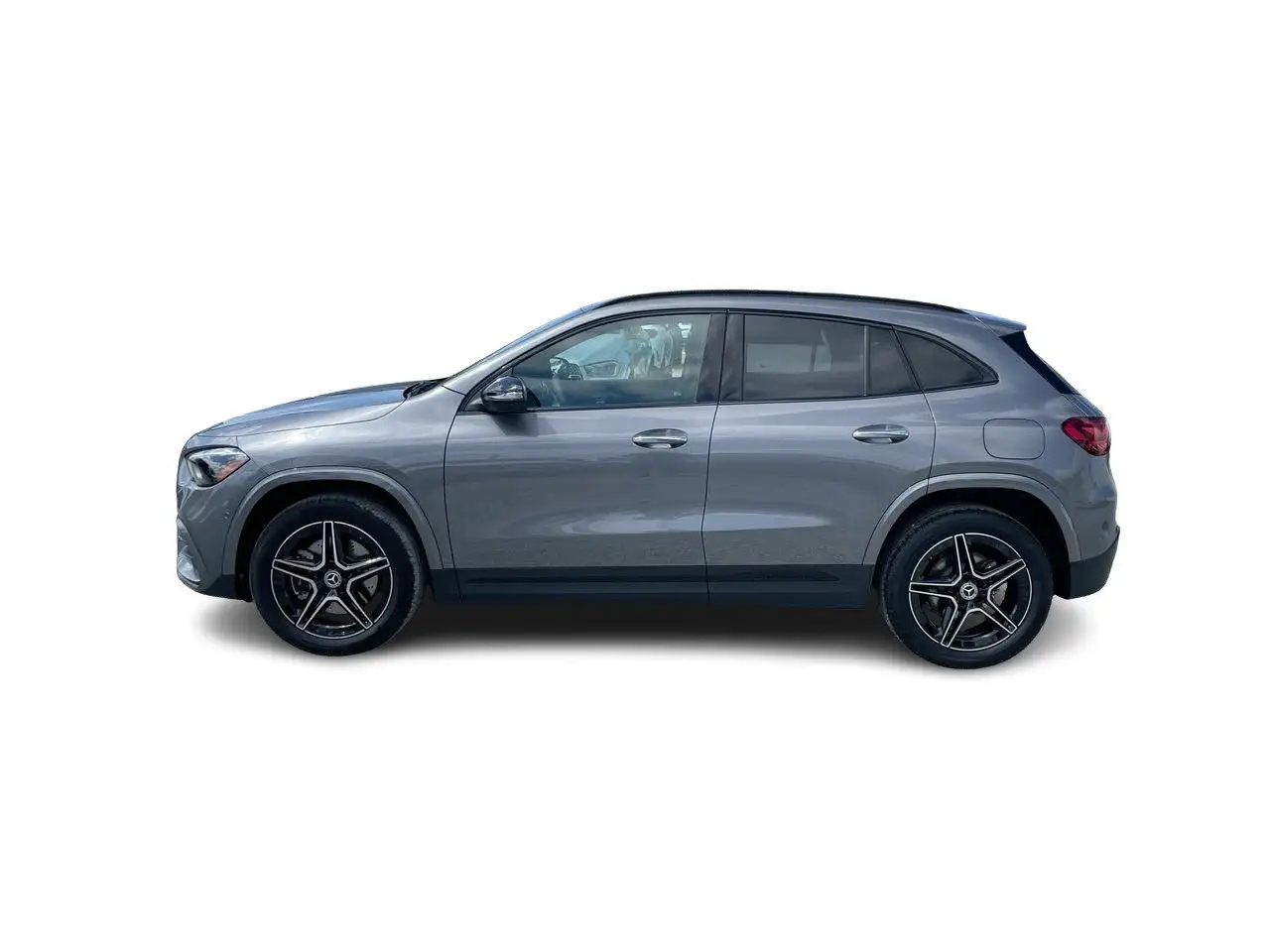 Mercedes-Benz GLA снимка Mercedes-Benz GLA
