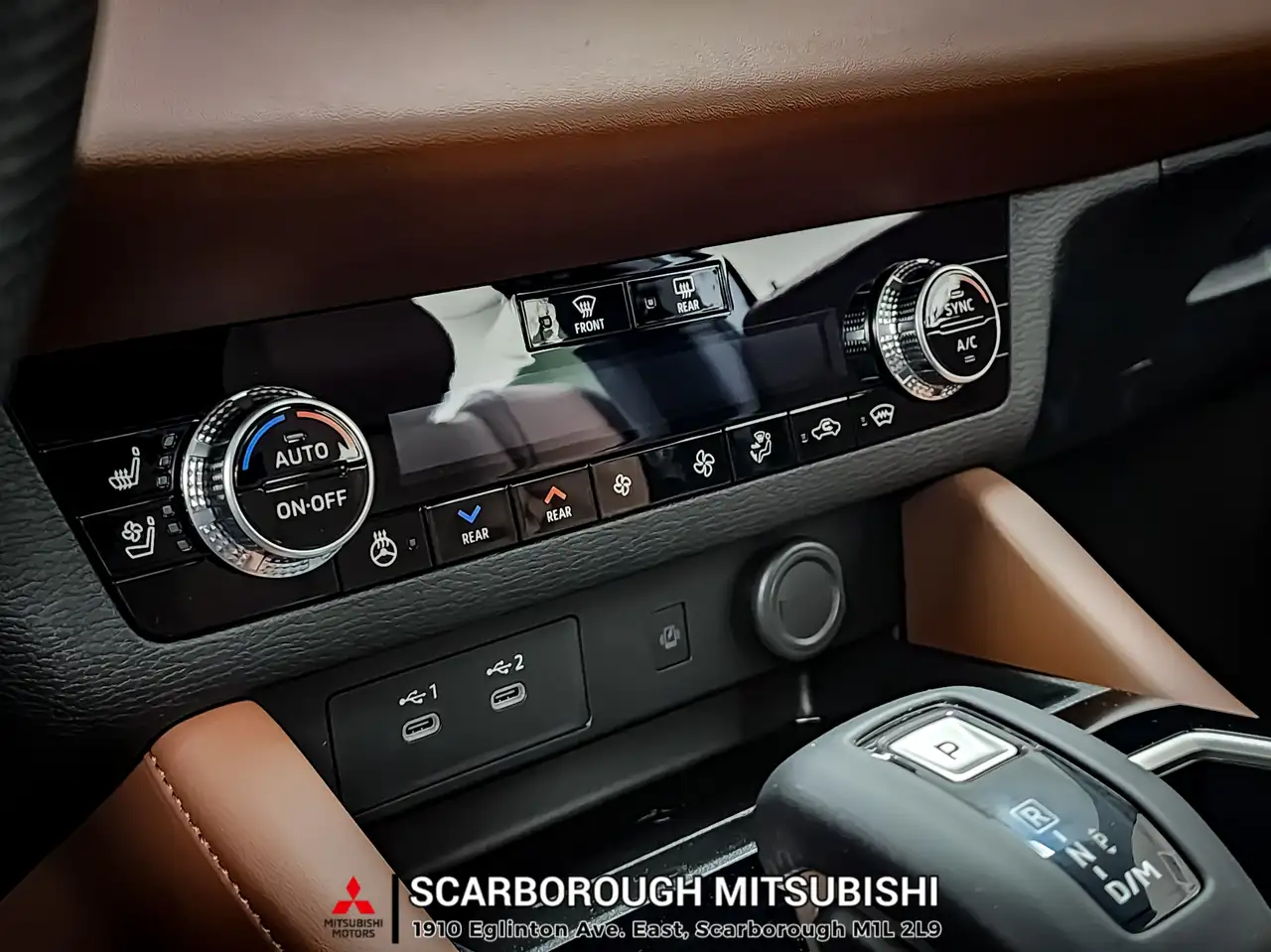Mitsubishi Outlander снимка Mitsubishi Outlander