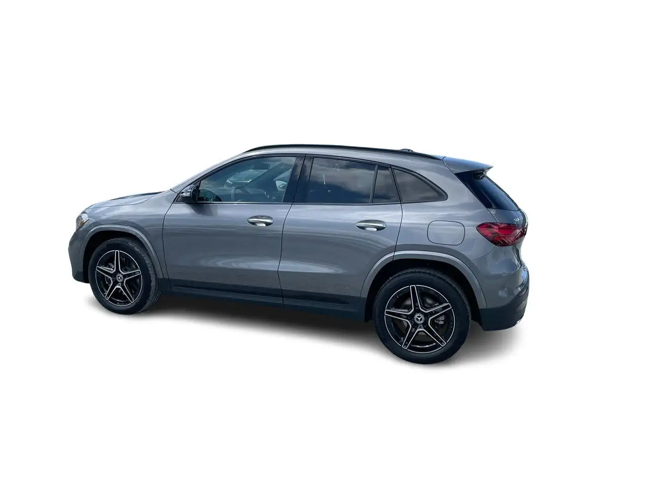 Mercedes-Benz GLA снимка Mercedes-Benz GLA