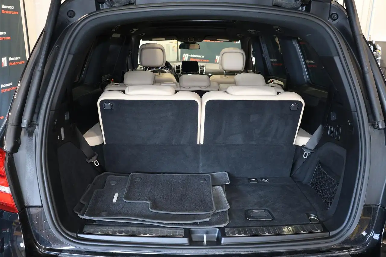 Mercedes-Benz GLS снимка Mercedes-Benz GLS