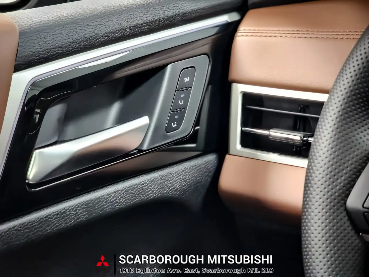 Mitsubishi Outlander снимка Mitsubishi Outlander