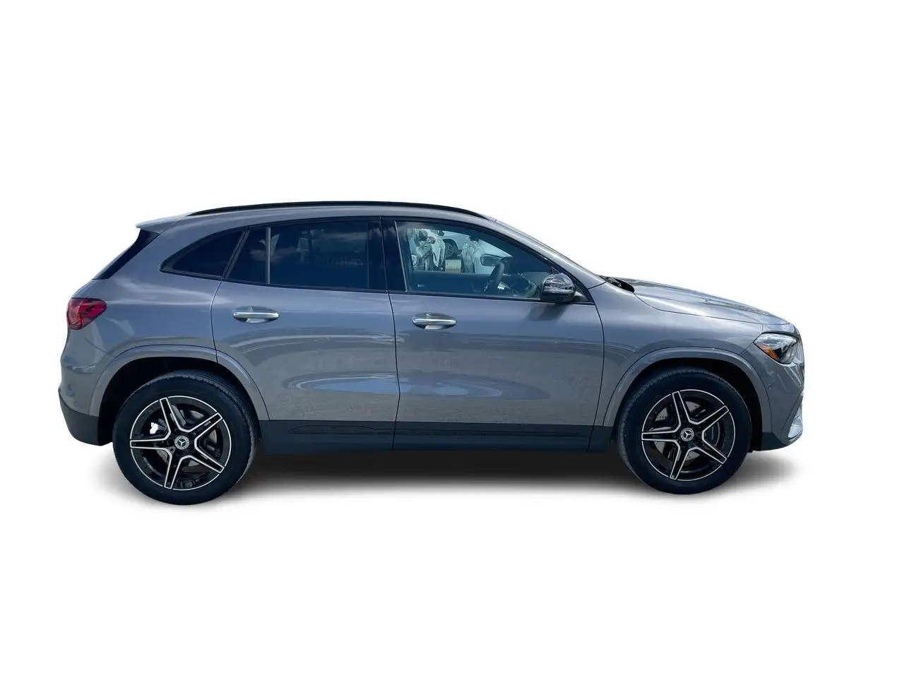 Mercedes-Benz GLA снимка Mercedes-Benz GLA