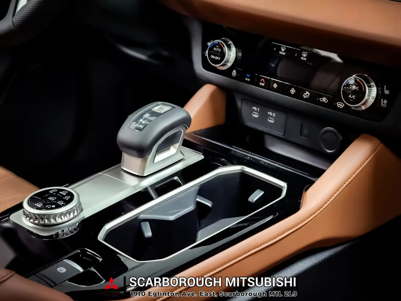 Mitsubishi Outlander снимка Mitsubishi Outlander