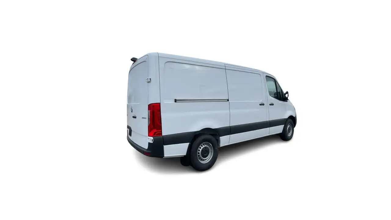 Mercedes-Benz Sprinter снимка Mercedes-Benz Sprinter