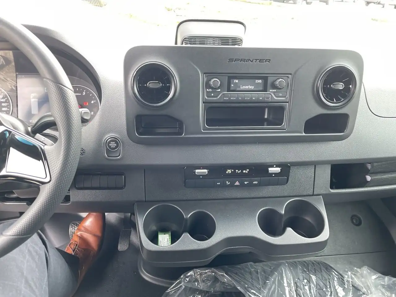 Mercedes-Benz Sprinter снимка Mercedes-Benz Sprinter