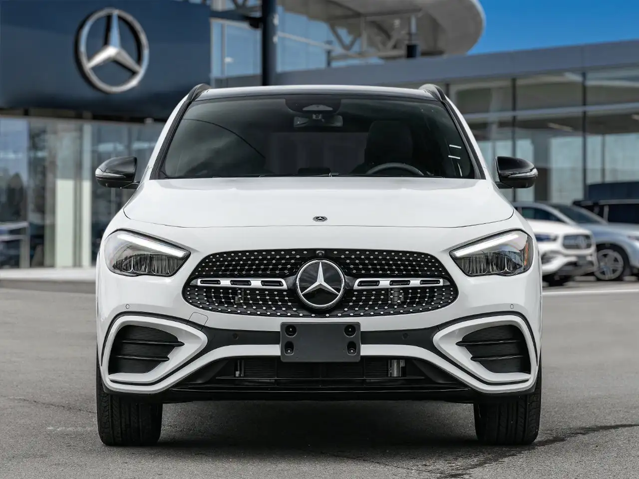 Mercedes-Benz GLA снимка Mercedes-Benz GLA