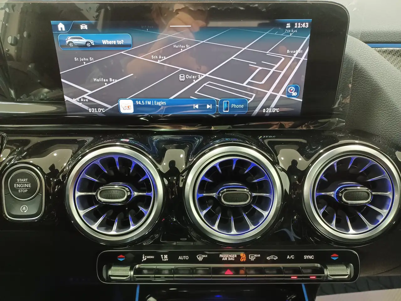 Mercedes-Benz GLA photo Mercedes-Benz GLA