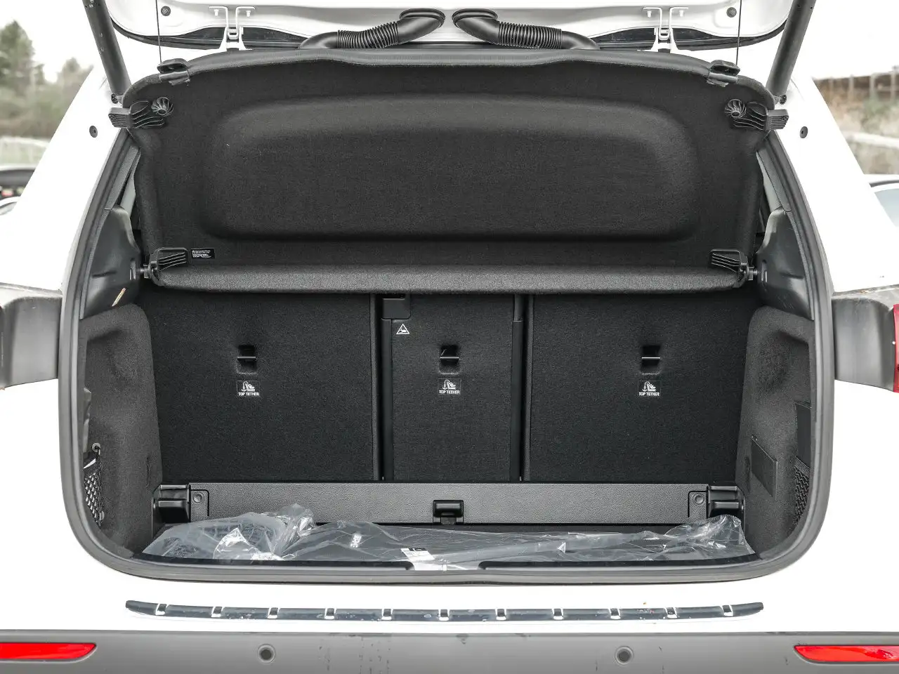 Mercedes-Benz GLA снимка Mercedes-Benz GLA