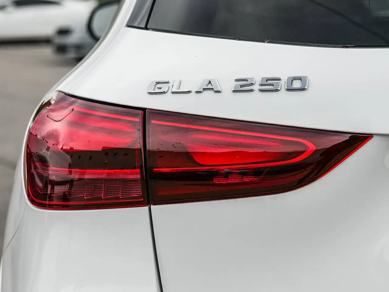 Mercedes-Benz GLA снимка Mercedes-Benz GLA
