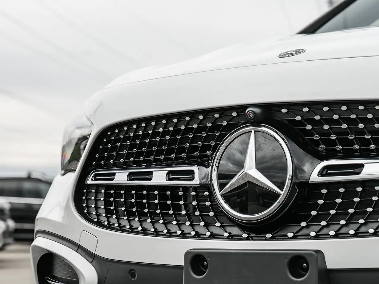 Mercedes-Benz GLA снимка Mercedes-Benz GLA
