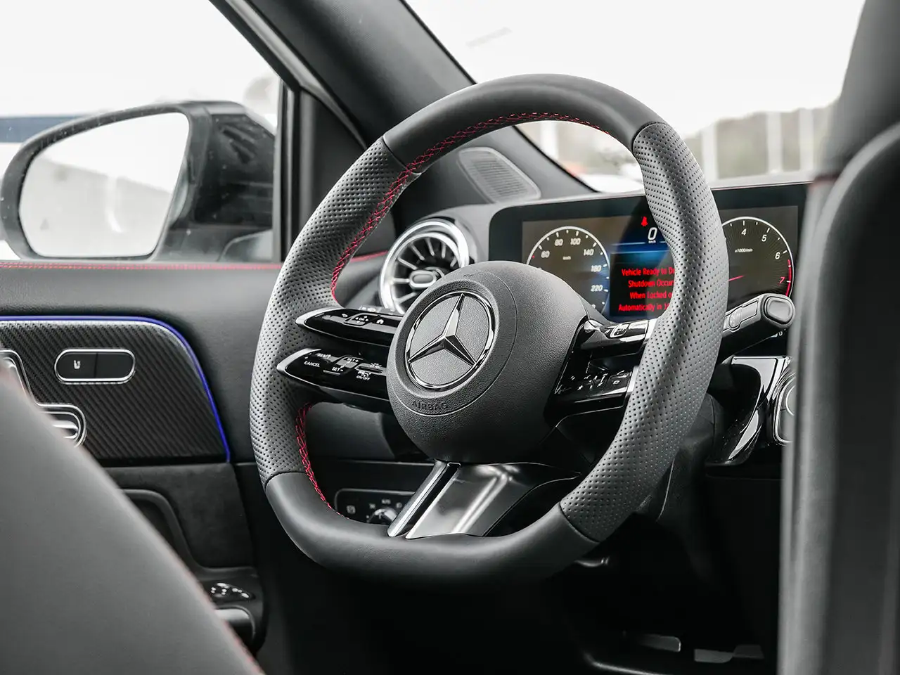 Mercedes-Benz GLA снимка Mercedes-Benz GLA