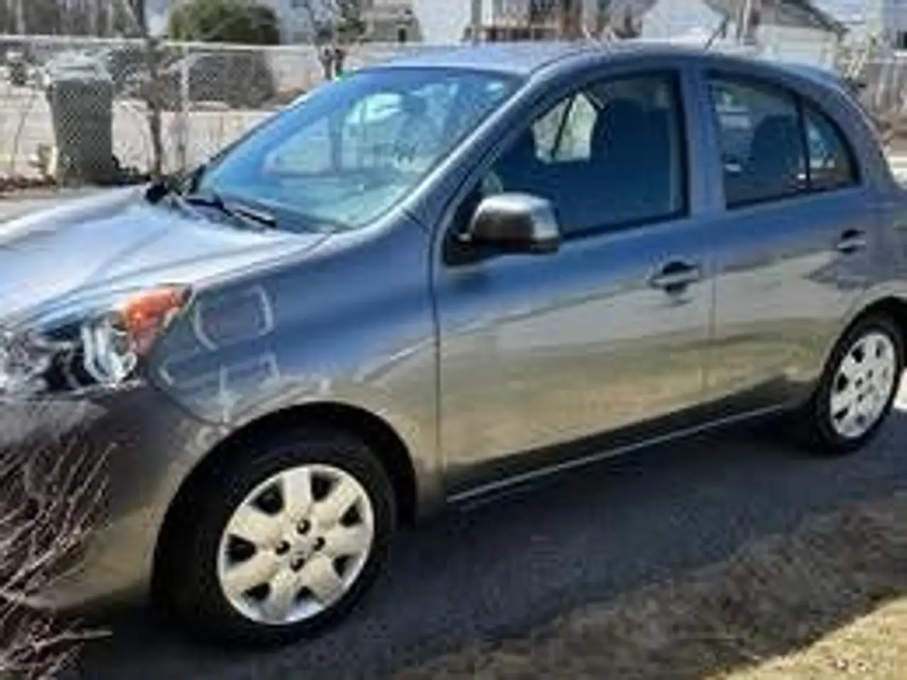 Nissan Micra снимка Nissan Micra