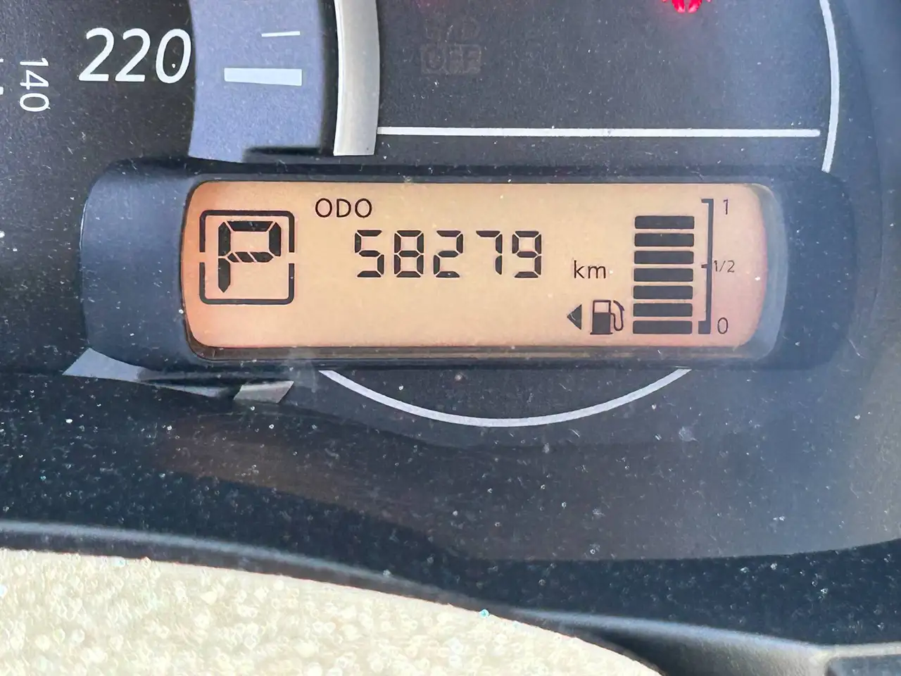 Nissan Micra снимка Nissan Micra