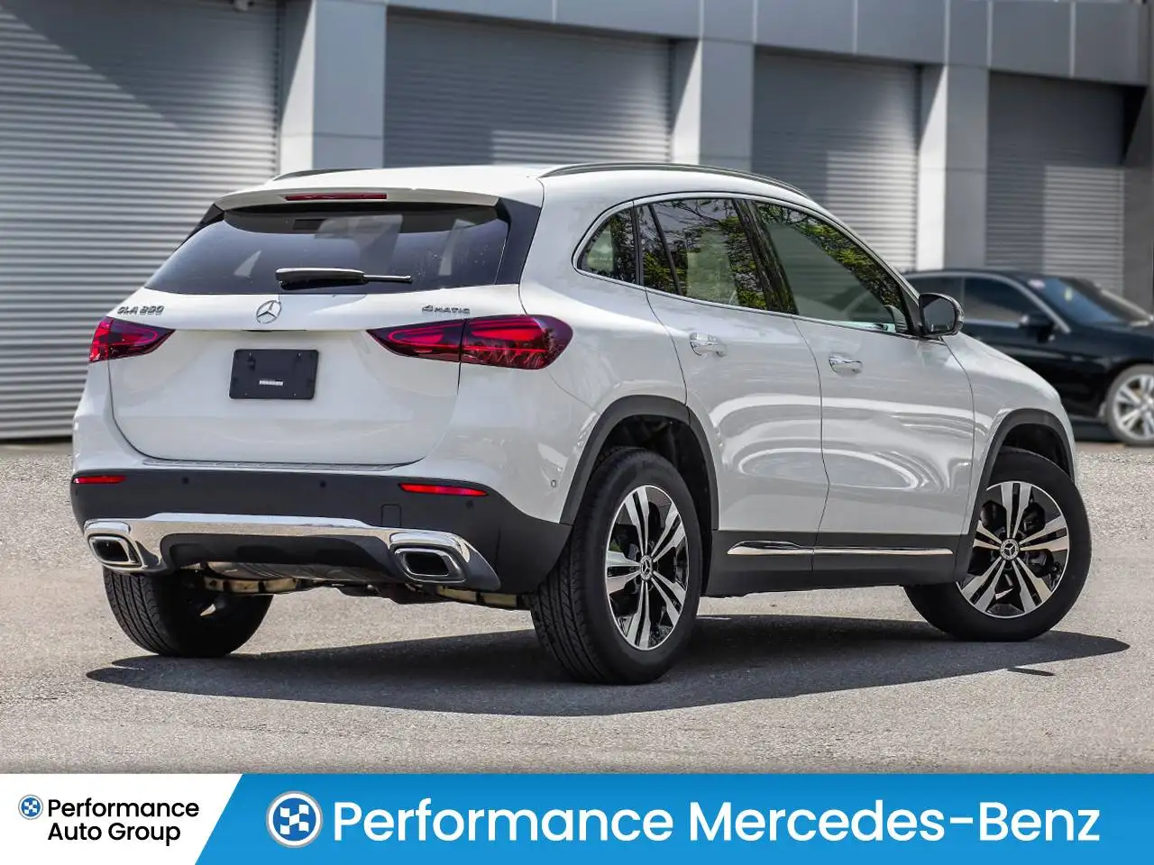 Mercedes-Benz GLA photo Mercedes-Benz GLA