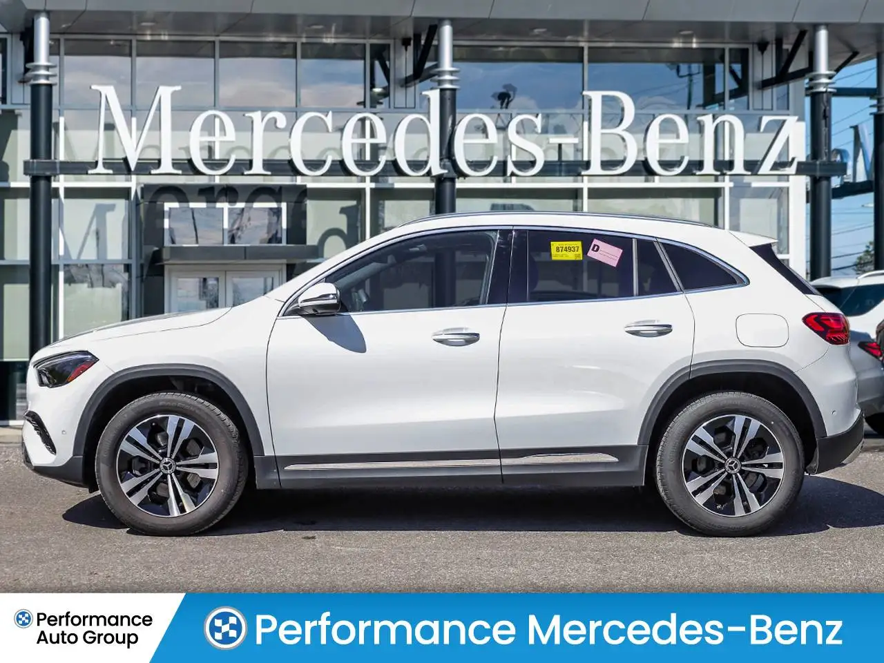 Mercedes-Benz GLA photo Mercedes-Benz GLA
