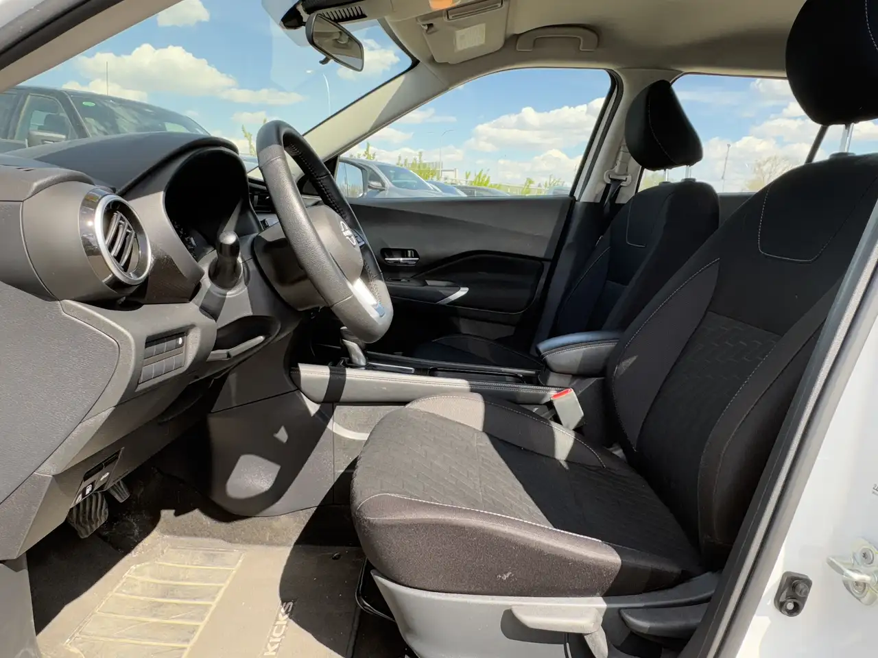 Nissan Kicks снимка Nissan Kicks