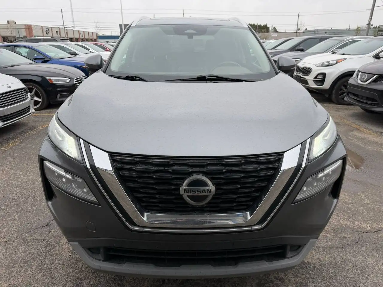 Nissan Rogue fotografie Nissan Rogue