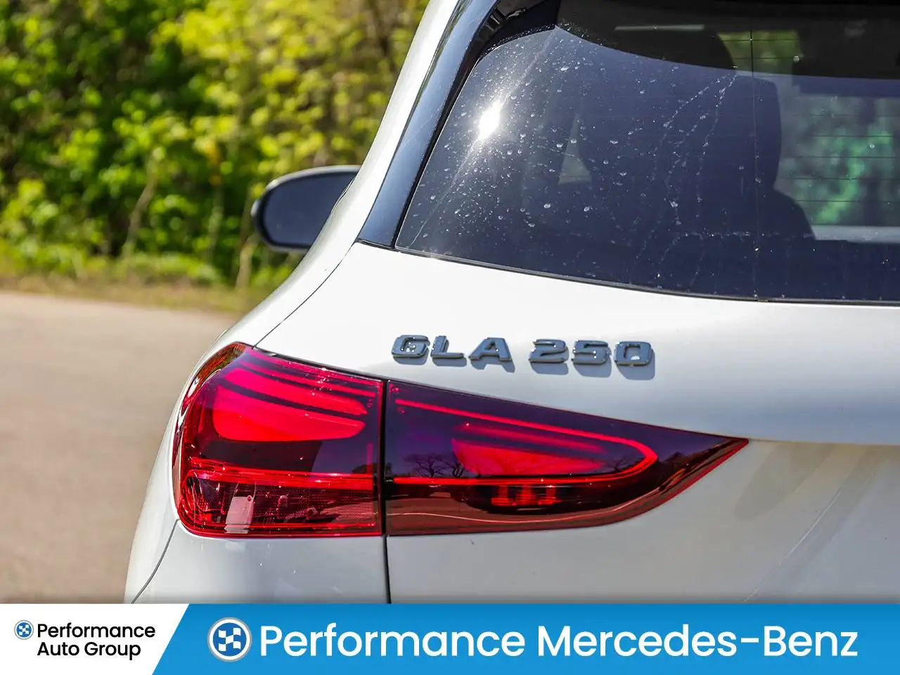 Mercedes-Benz GLA photo Mercedes-Benz GLA