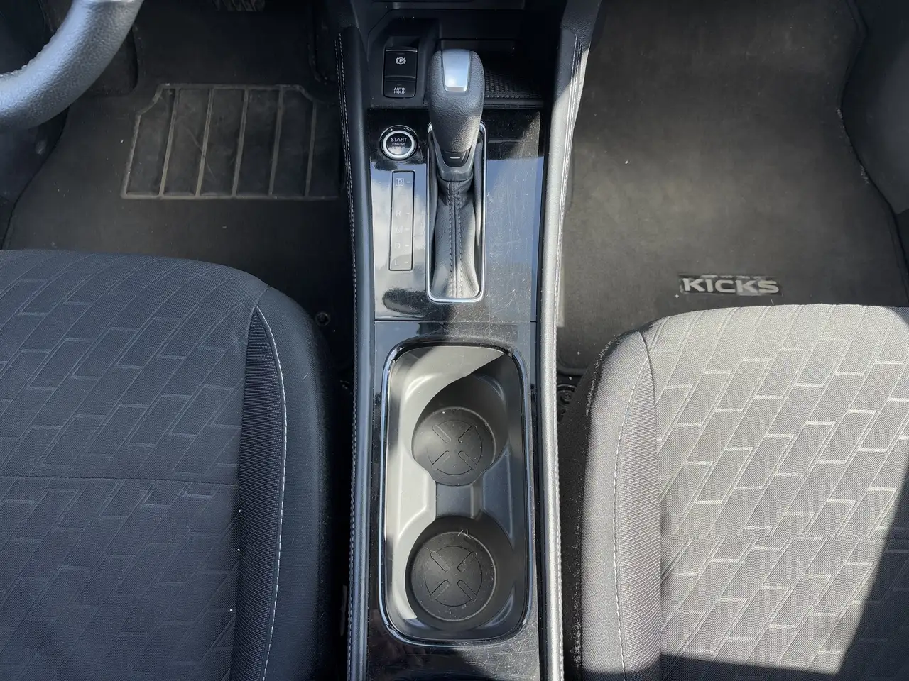 Nissan Kicks снимка Nissan Kicks