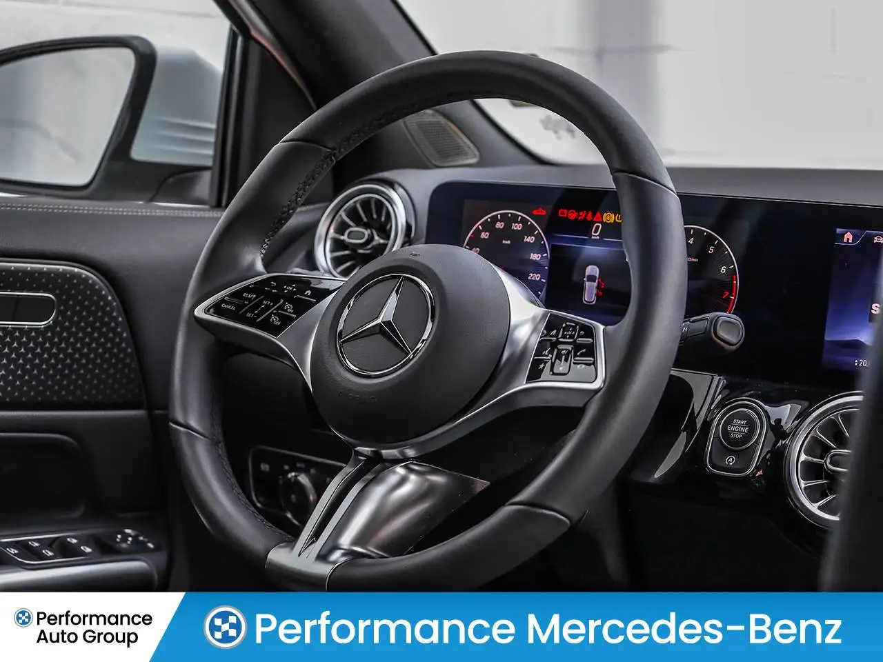 Mercedes-Benz GLA photo Mercedes-Benz GLA