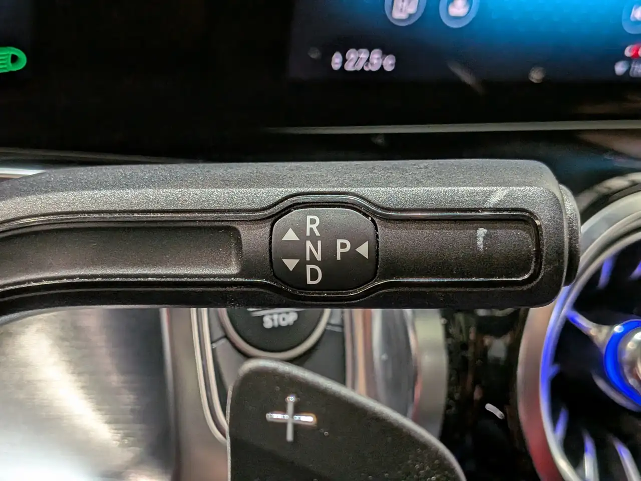 Mercedes-Benz GLB снимка Mercedes-Benz GLB