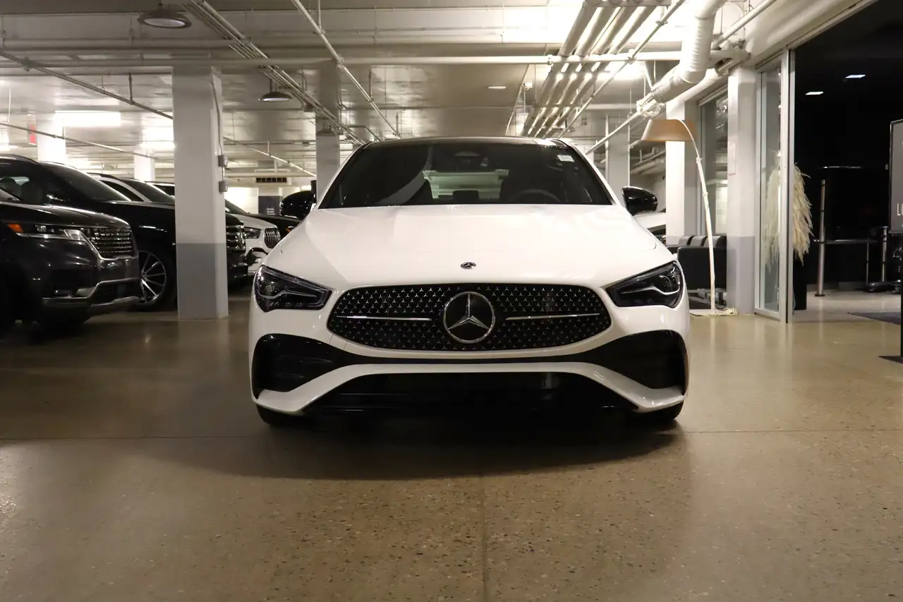 Mercedes-Benz CLA photo Mercedes-Benz CLA