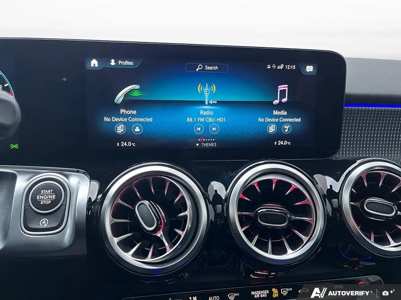 Mercedes-Benz GLB снимка Mercedes-Benz GLB