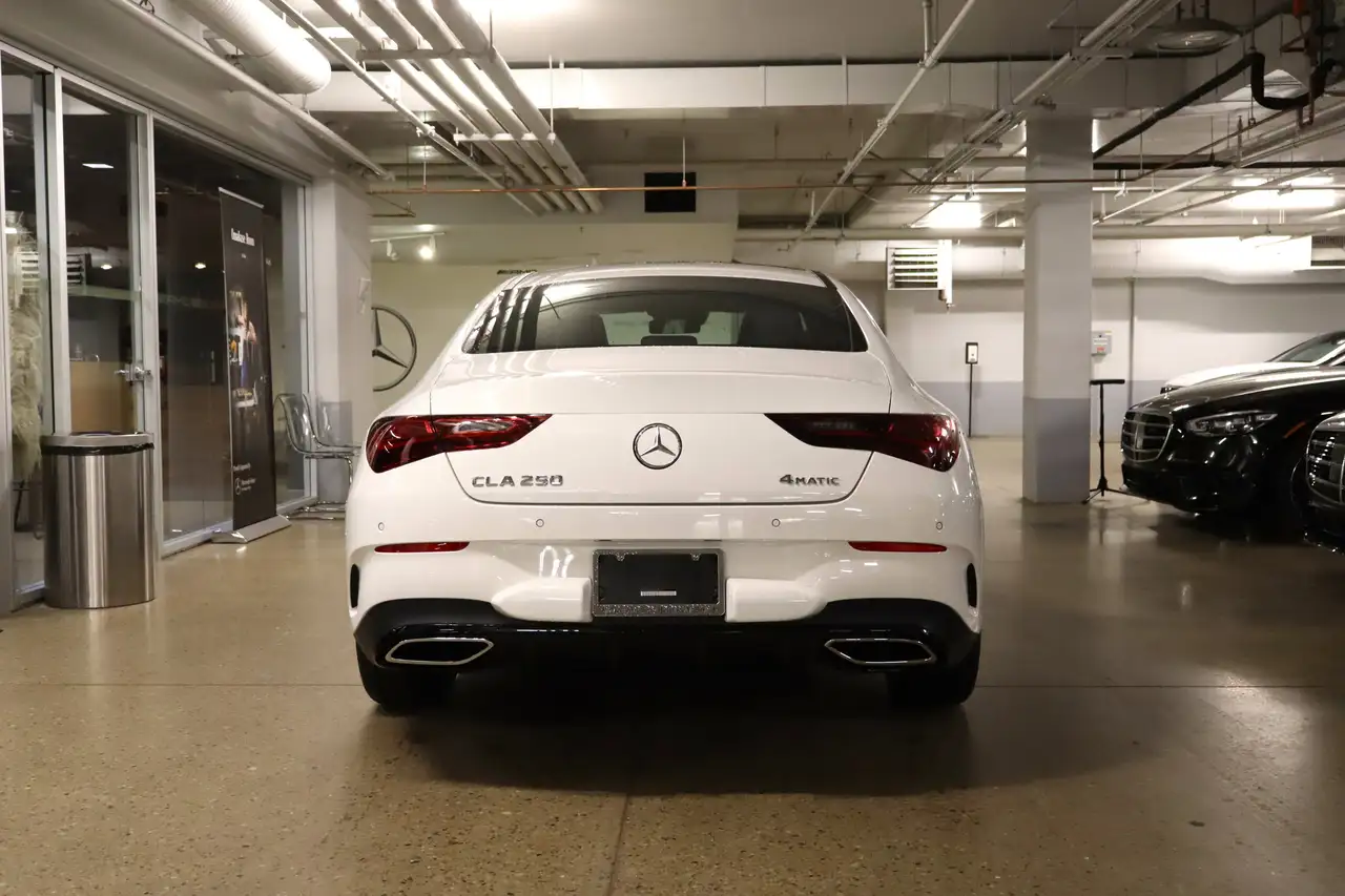 Mercedes-Benz CLA photo Mercedes-Benz CLA