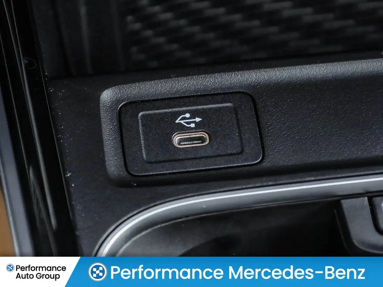 Mercedes-Benz GLA photo Mercedes-Benz GLA