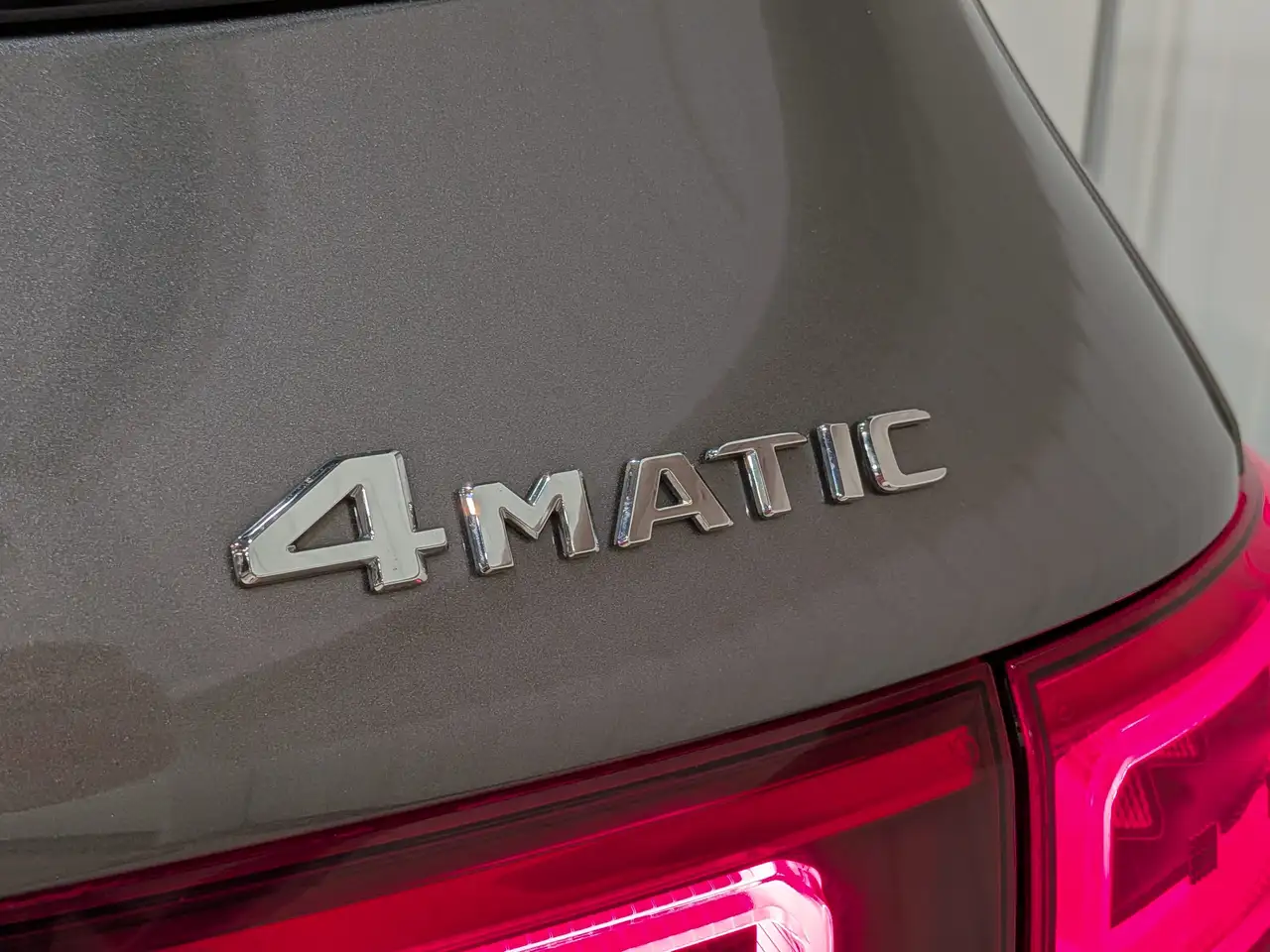 Mercedes-Benz GLB снимка Mercedes-Benz GLB