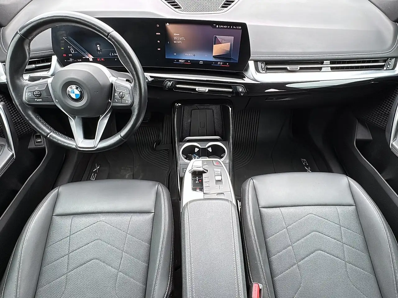 BMW X1 снимка BMW X1