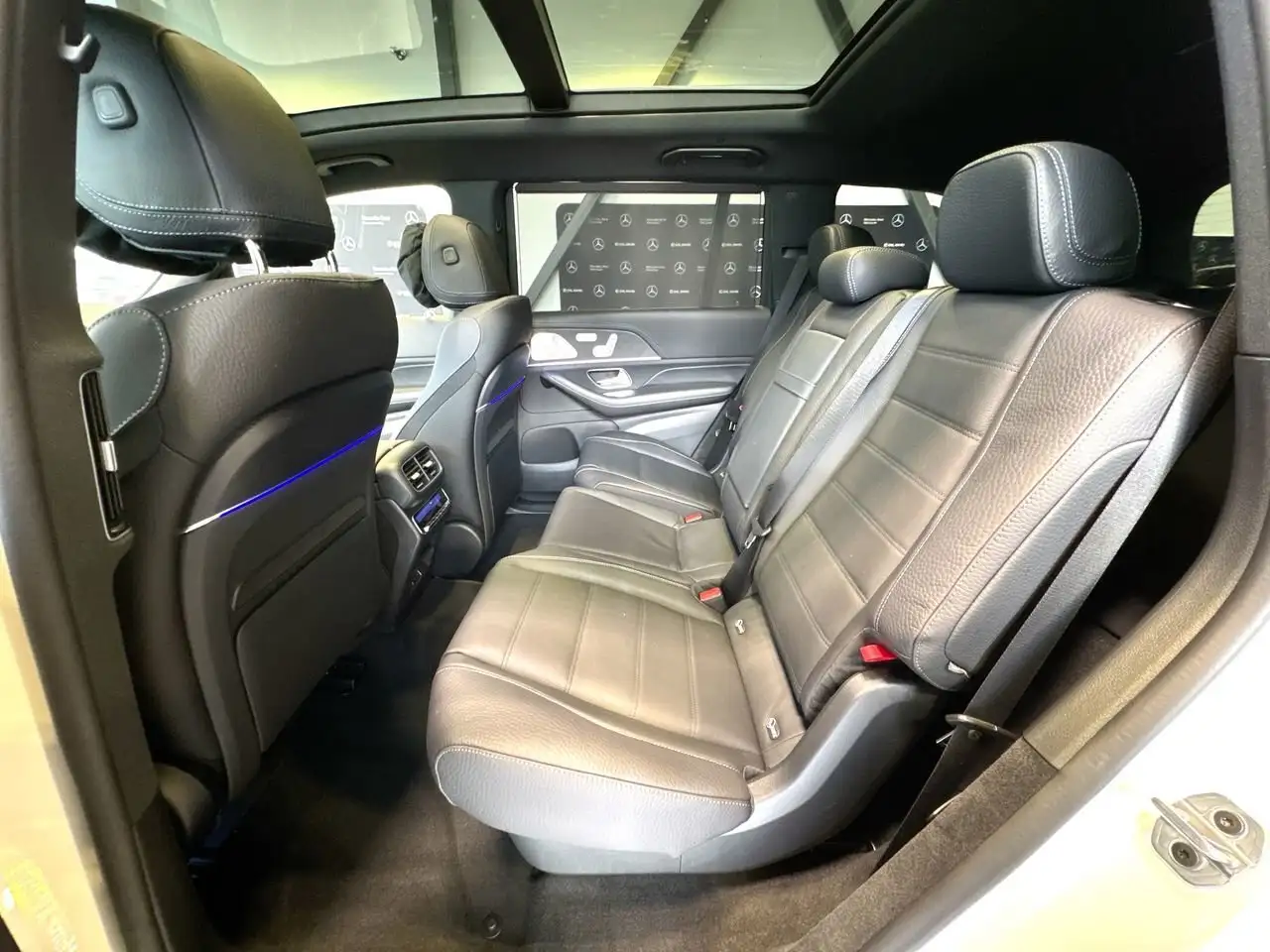 Mercedes-Benz GLS снимка Mercedes-Benz GLS
