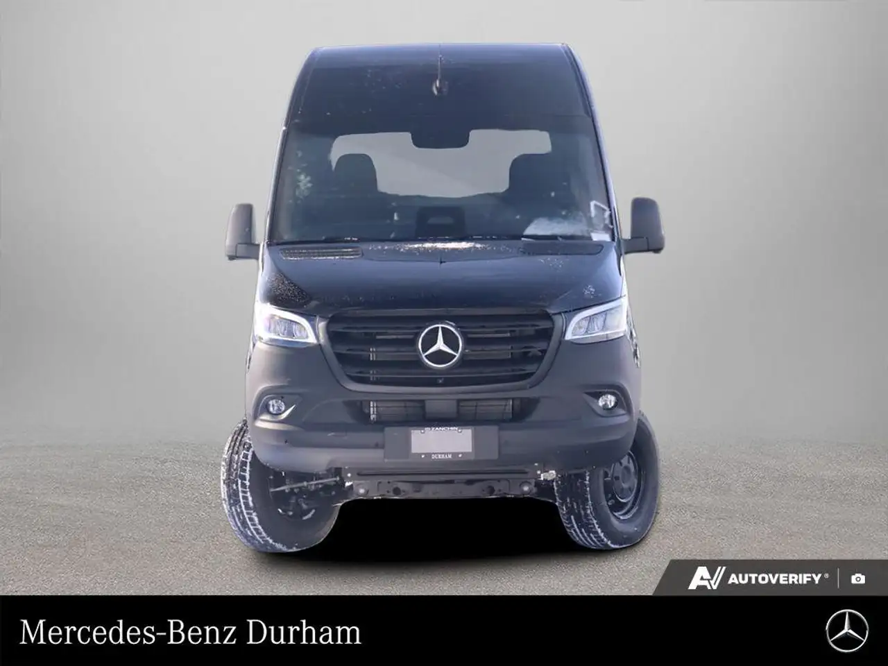 Mercedes-Benz Sprinter снимка Mercedes-Benz Sprinter