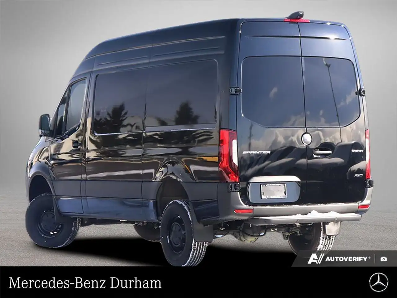Mercedes-Benz Sprinter снимка Mercedes-Benz Sprinter