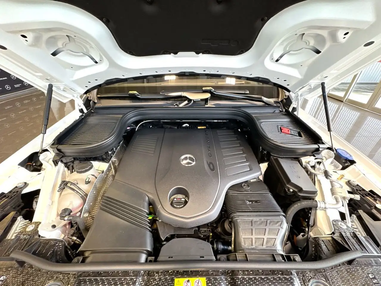 Mercedes-Benz GLS снимка Mercedes-Benz GLS