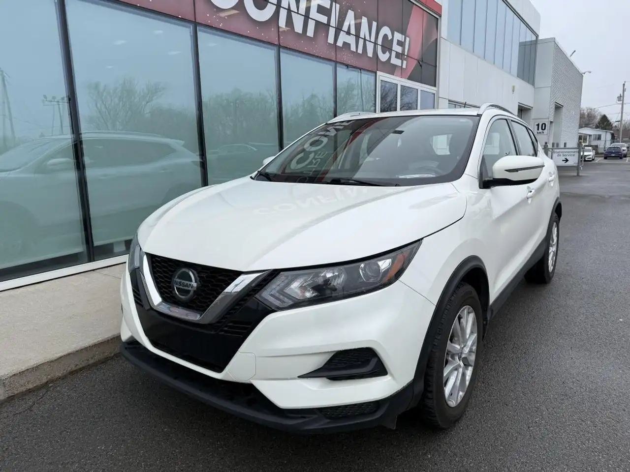 Nissan Qashqai снимка Nissan Qashqai