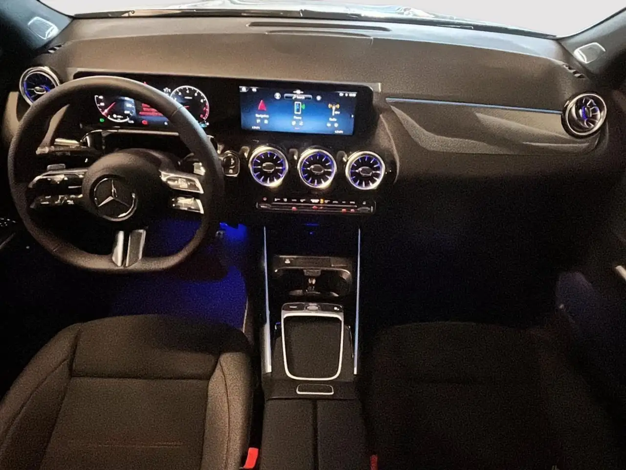 Mercedes-Benz GLA fotografie Mercedes-Benz GLA
