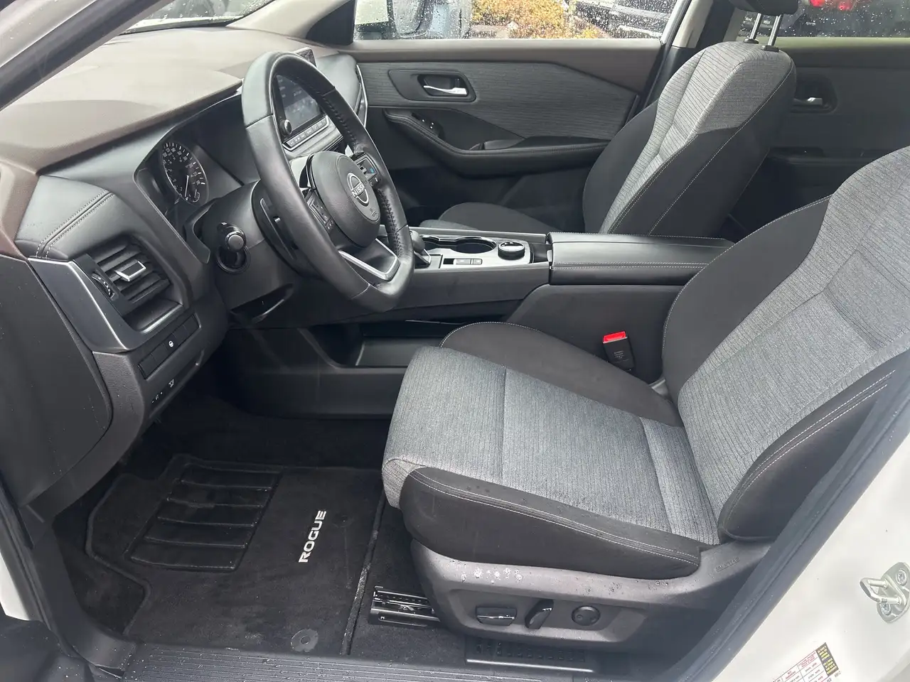 Nissan Rogue photo Nissan Rogue