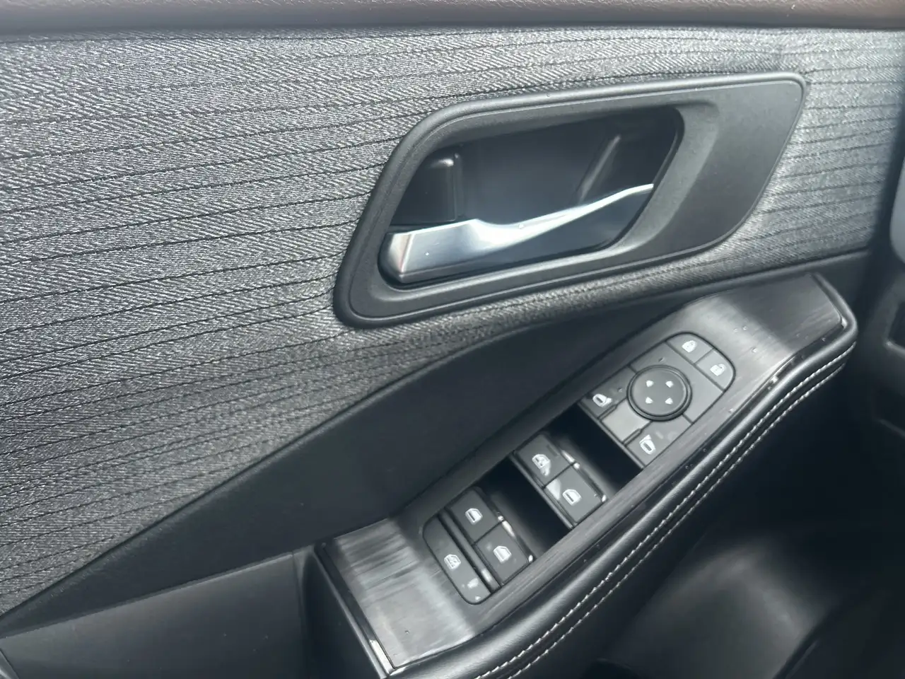 Nissan Rogue photo Nissan Rogue