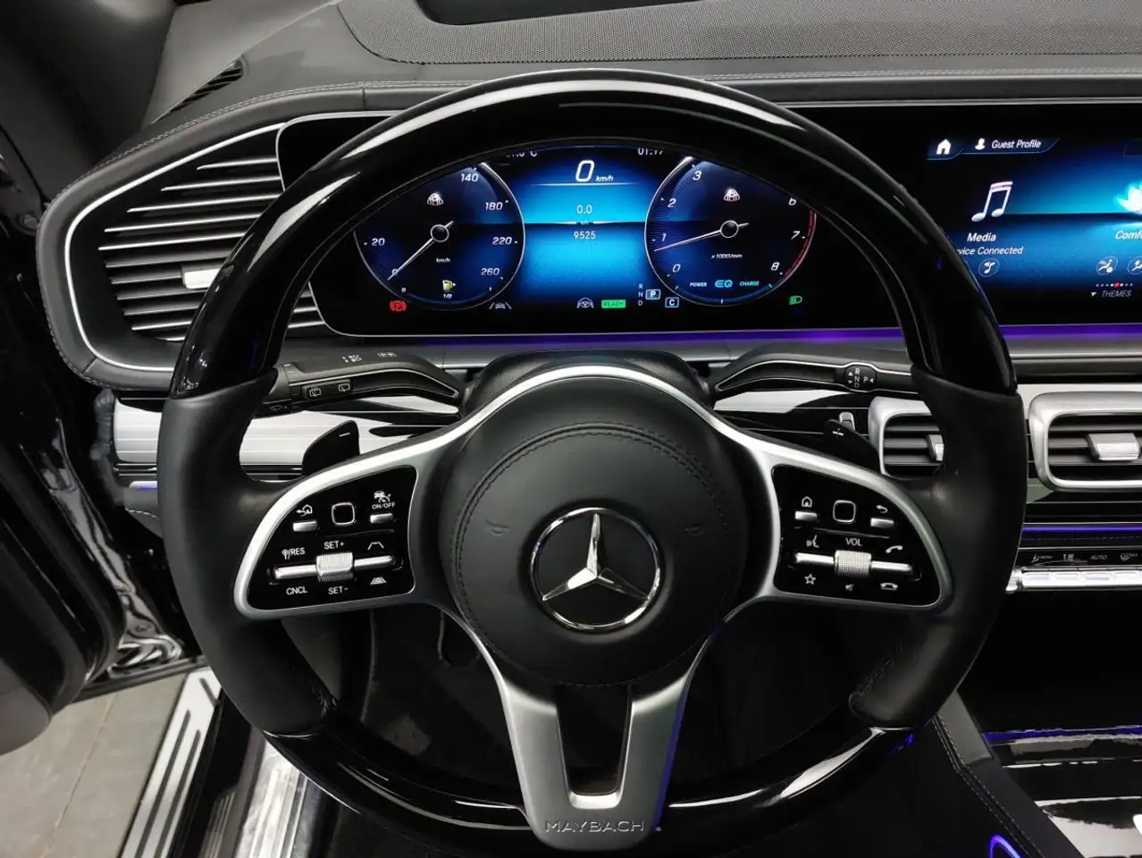 Mercedes-Benz GLS снимка Mercedes-Benz GLS