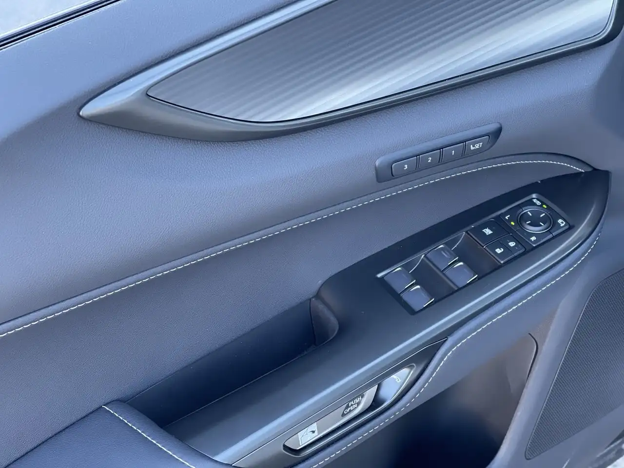 Lexus NX photo Lexus NX
