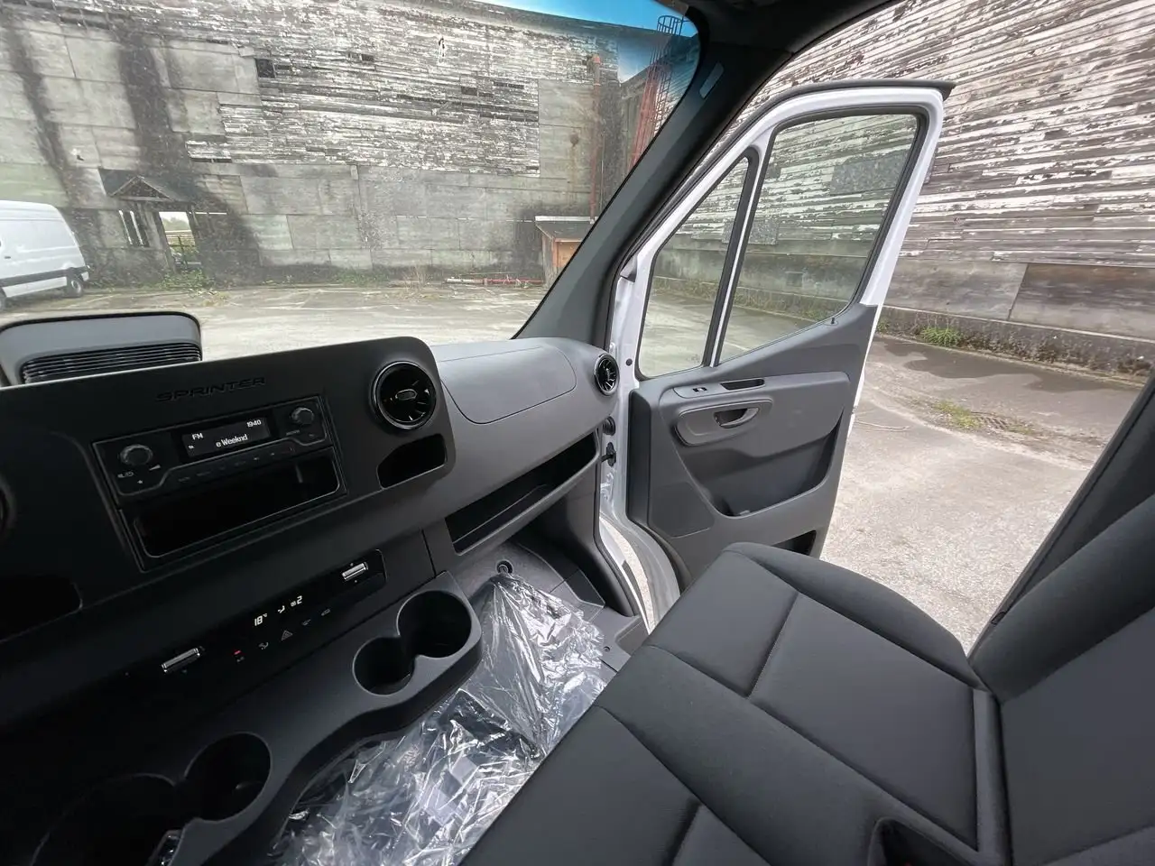 Mercedes-Benz Sprinter снимка Mercedes-Benz Sprinter