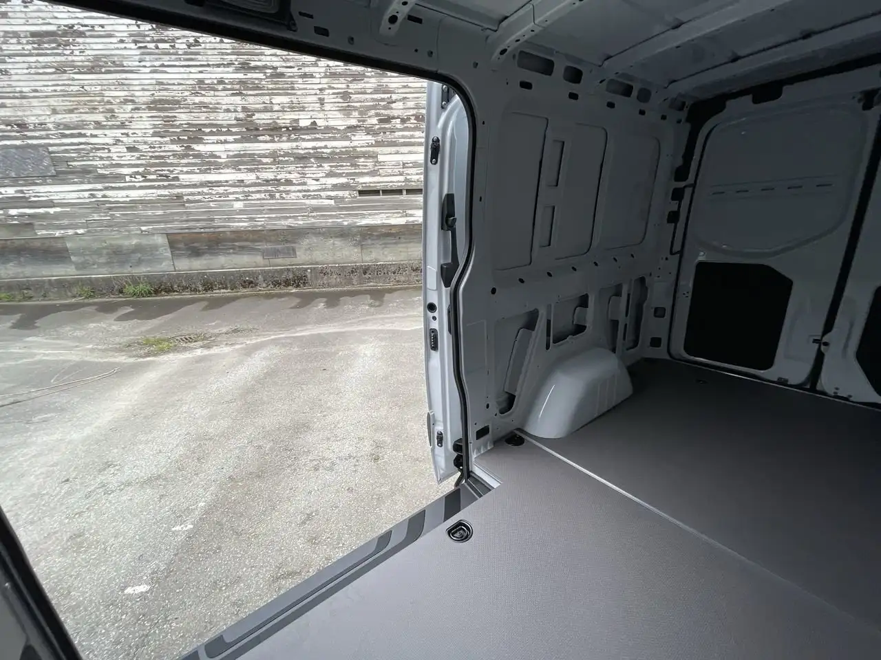 Mercedes-Benz Sprinter снимка Mercedes-Benz Sprinter