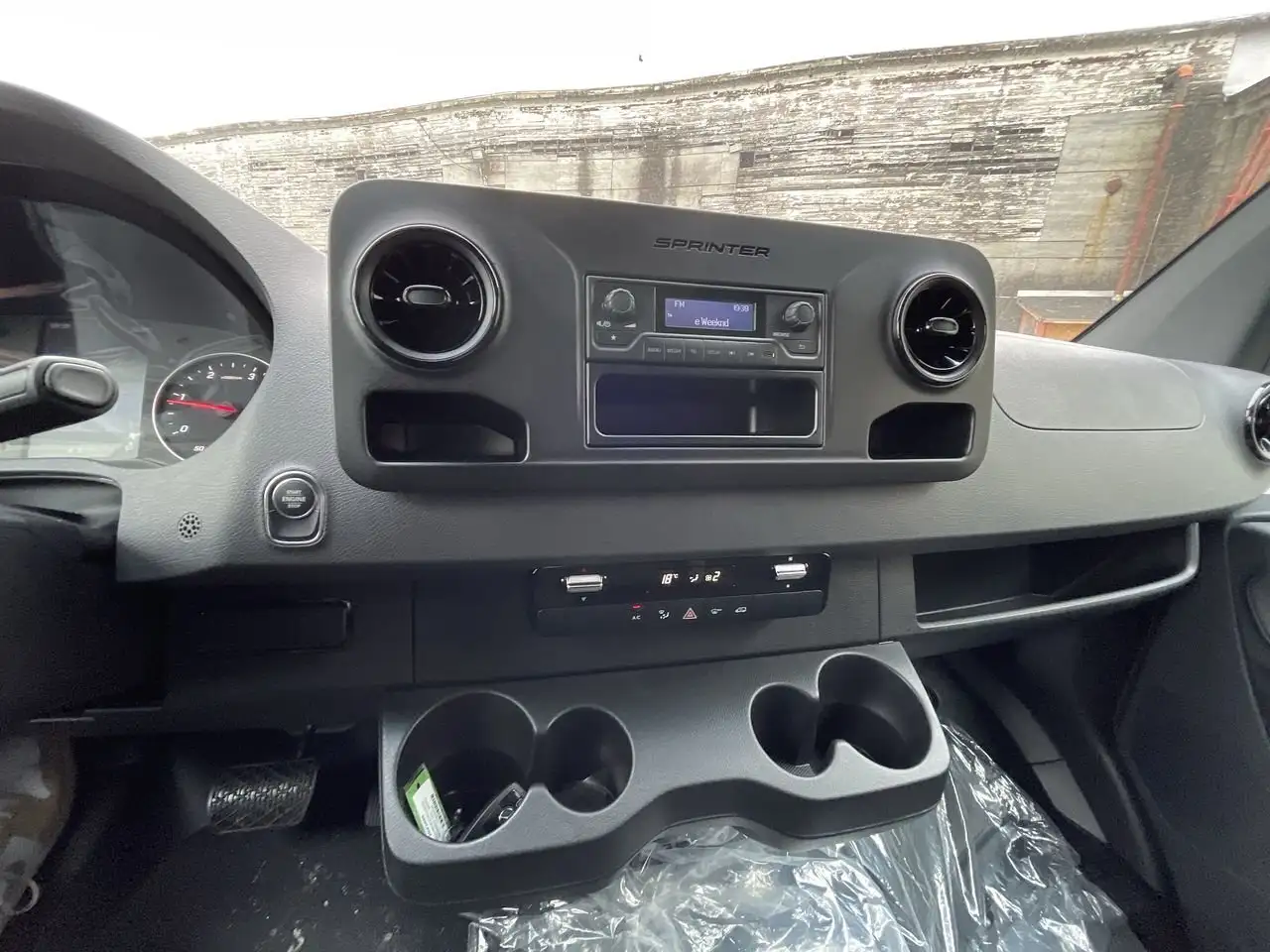 Mercedes-Benz Sprinter снимка Mercedes-Benz Sprinter