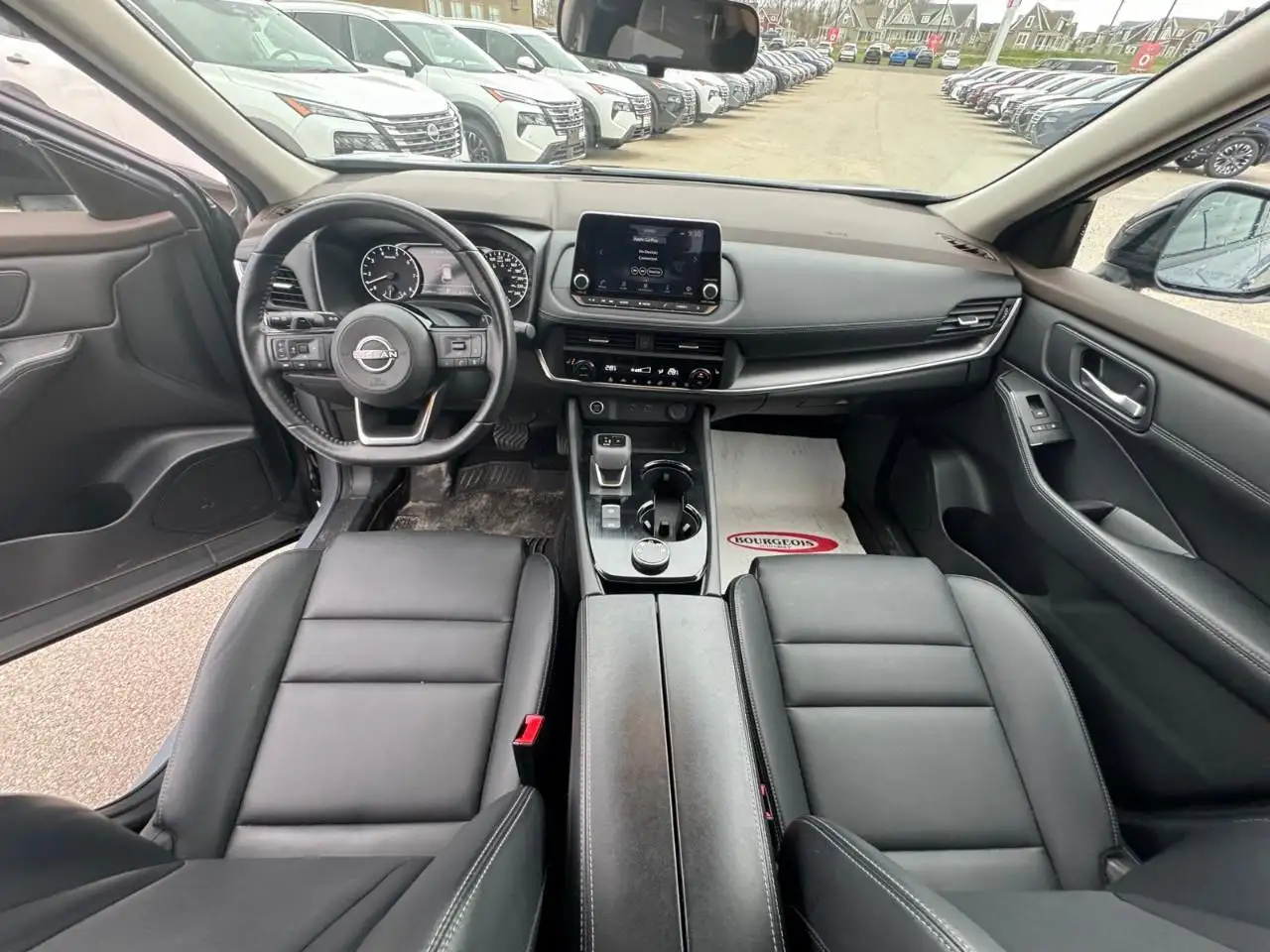 Nissan Rogue fotografie Nissan Rogue
